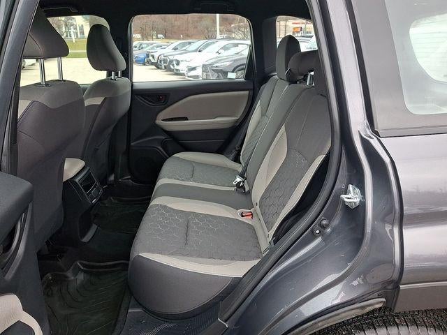 2025 Subaru Forester Base