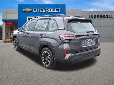 2025 Subaru Forester Base