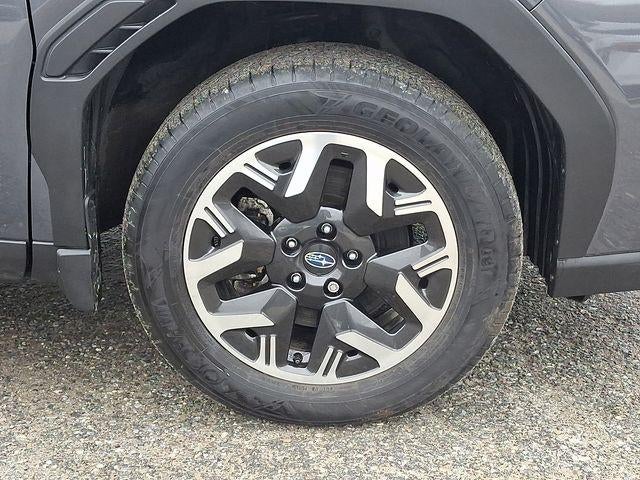 2025 Subaru Forester Base