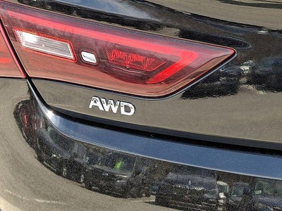 2021 INFINITI Q60 LUXE AWD