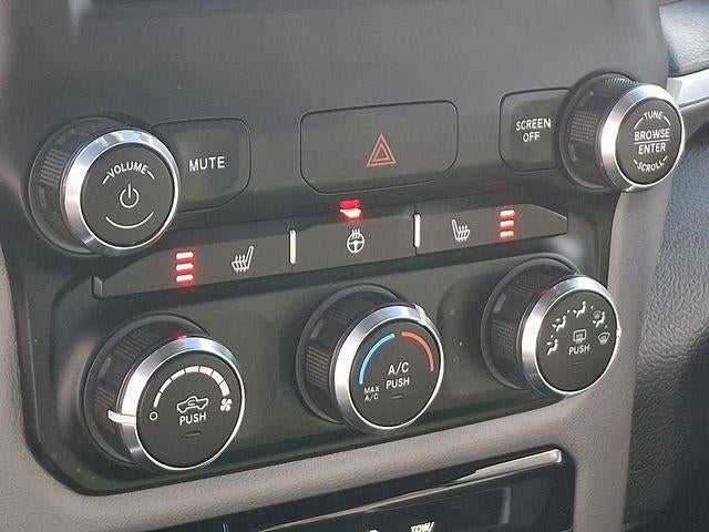 2023 RAM 1500 Big Horn Quad Cab 4x4 6'4" Box