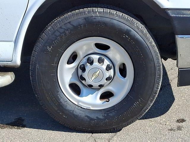2024 Chevrolet Express Cargo 2500 Base