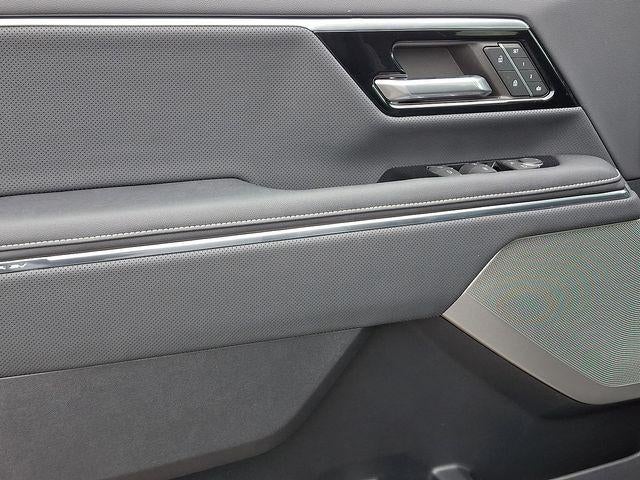 2024 GMC Sierra EV Denali Edition 1