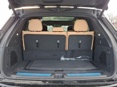 2025 Cadillac ESCALADE IQ Luxury 2