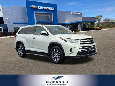 2019 Toyota Highlander SE