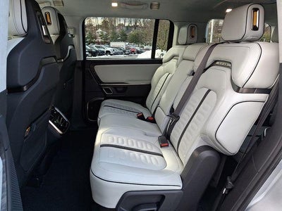 2024 RIVIAN R1S Adventure