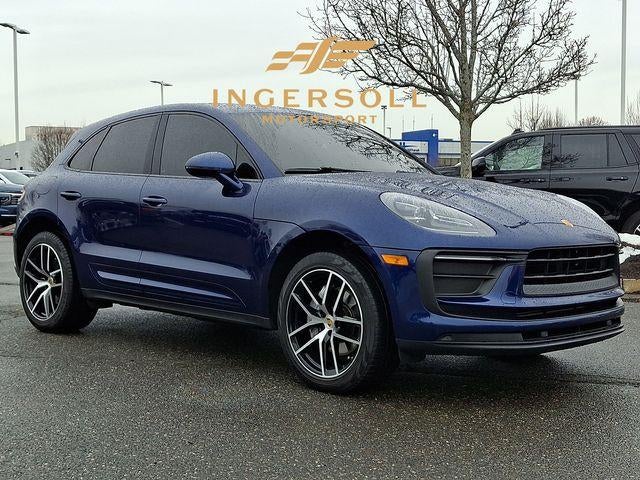 2022 Porsche Macan Base