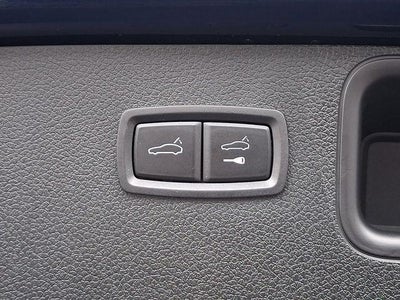 2022 Porsche Macan Base