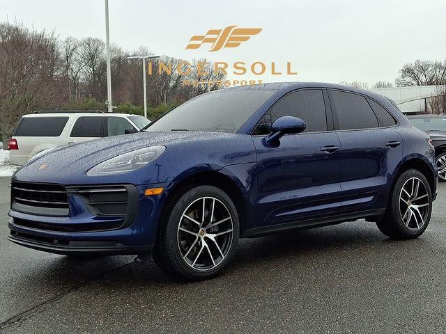 2022 Porsche Macan Base