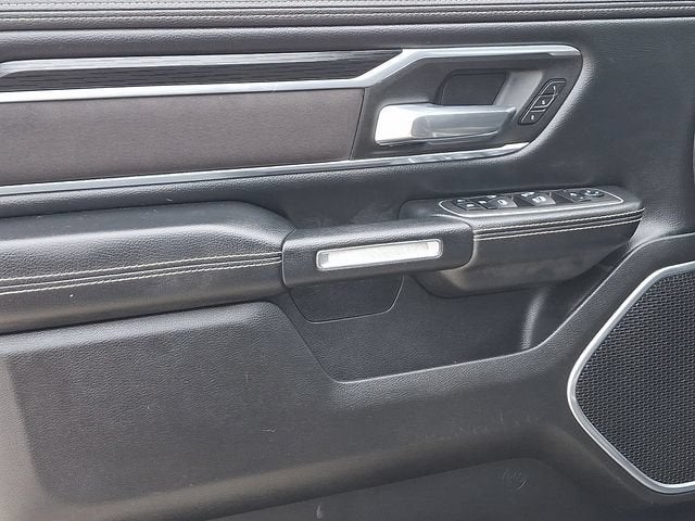2023 RAM 1500 Laramie Crew Cab 4x4 5'7" Box