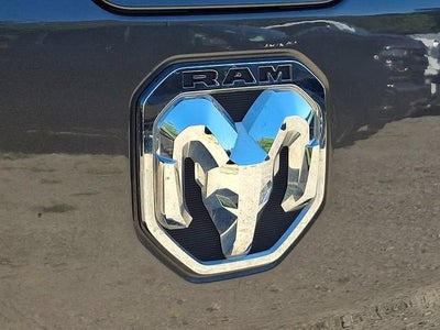 2023 RAM 1500 Laramie Crew Cab 4x4 5'7" Box