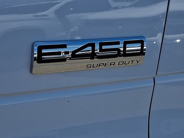 2024 Ford E-Series Cutaway E-450 DRW 158" WB