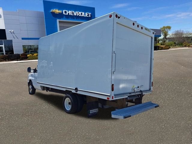 2024 Ford E-Series Cutaway E-450 DRW 158" WB
