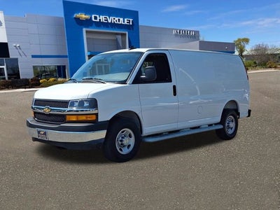 2025 Chevrolet Express Cargo WT