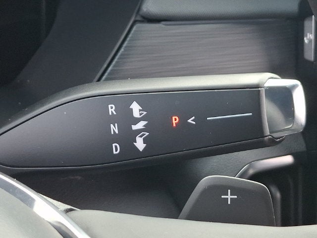 2025 GMC Acadia AT4