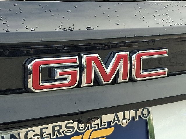 2025 GMC Acadia AT4