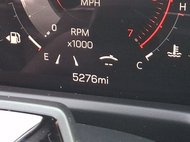2025 GMC Acadia AT4