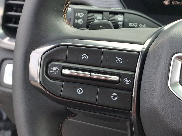 2025 GMC Acadia AT4