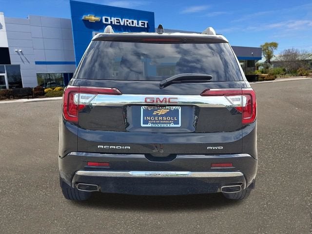2023 GMC Acadia Denali