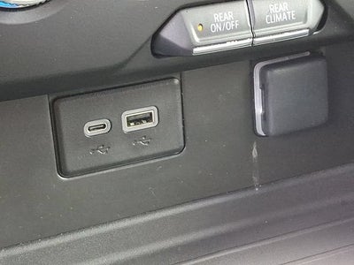 2024 GMC Yukon SLE