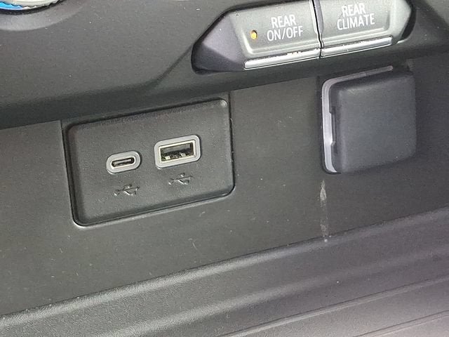 2024 GMC Yukon SLE
