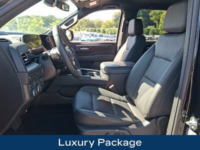 2025 Chevrolet Suburban LT