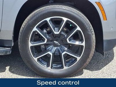 2025 Chevrolet Suburban RST