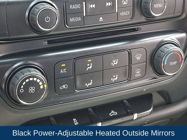 2015 GMC Sierra 2500 HD Pickup 4D 6 1/2 ft