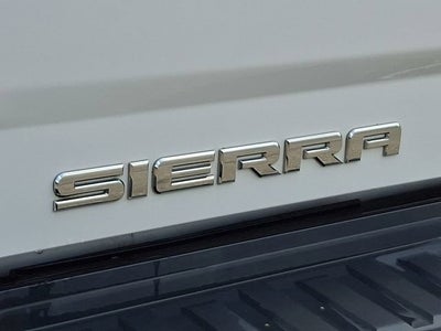 2015 GMC Sierra 2500 HD Pickup 4D 6 1/2 ft