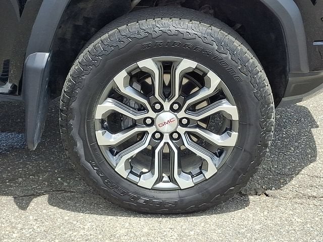 2025 GMC Canyon Denali