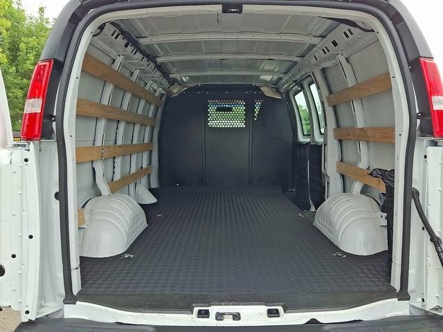 2024 GMC Savana Cargo 2500 Work Van