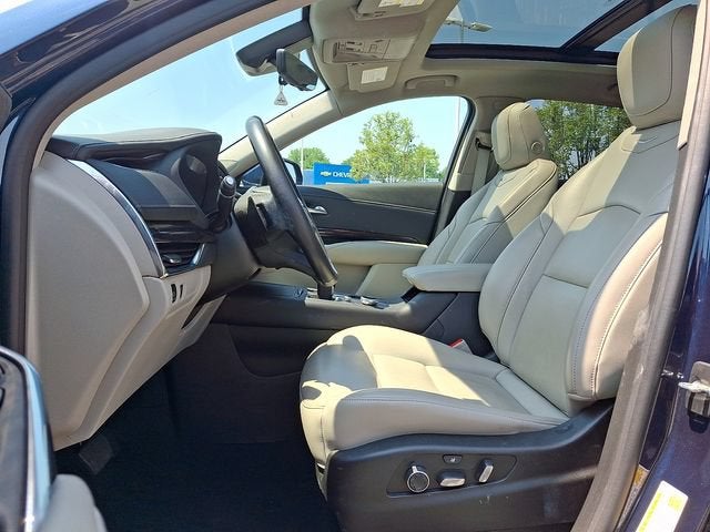 2021 Cadillac XT4 AWD Premium Luxury