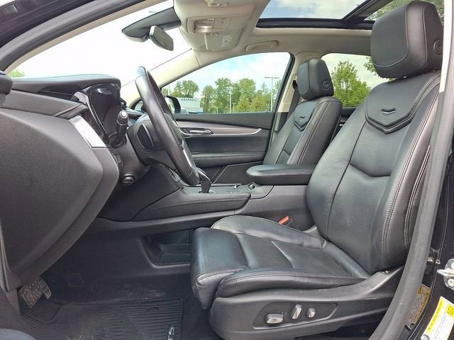 2017 Cadillac XT5 Luxury AWD