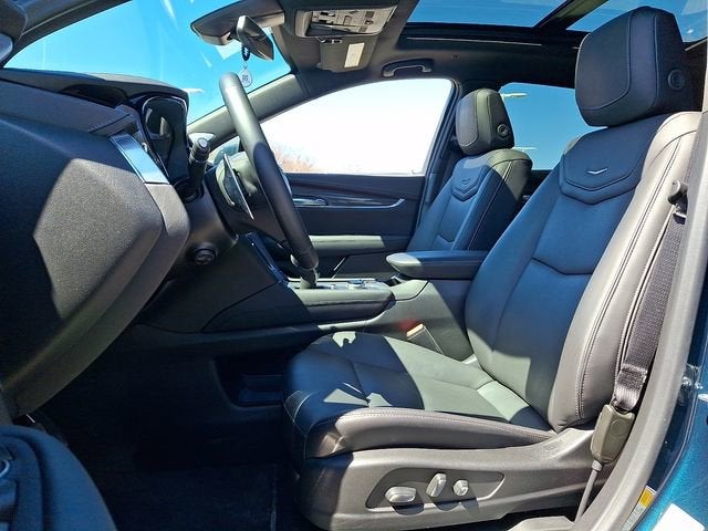 2025 Cadillac XT5 Sport