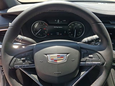2025 Cadillac XT6 Luxury