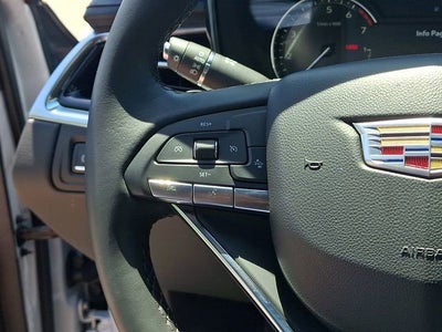 2025 Cadillac XT6 Luxury