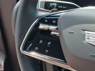 2024 Cadillac LYRIQ Luxury 2
