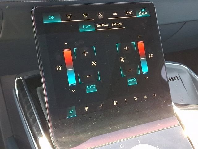 2025 Cadillac ESCALADE IQ Luxury 2