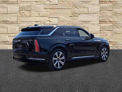 2025 Cadillac ESCALADE IQ Luxury 2