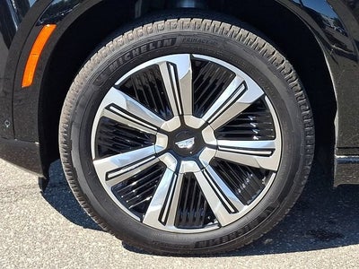 2025 Cadillac ESCALADE IQ Luxury 2