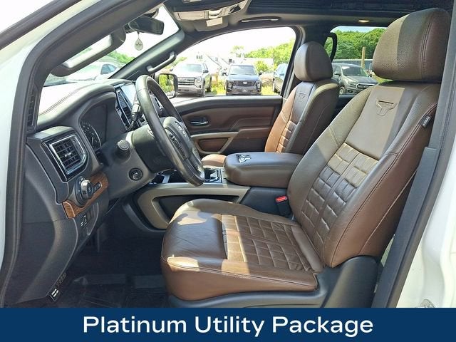 2023 Nissan TITAN Crew Cab Platinum Reserve 4x4