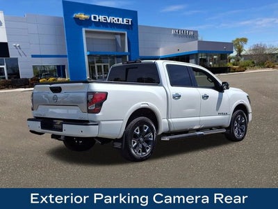 2023 Nissan TITAN Crew Cab Platinum Reserve 4x4