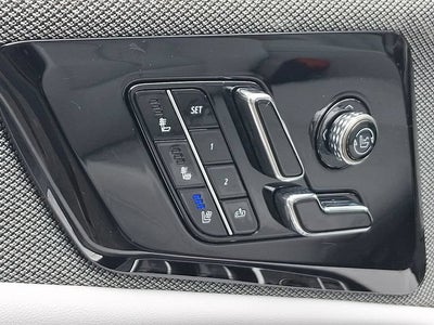 2025 Cadillac OPTIQ Luxury 2