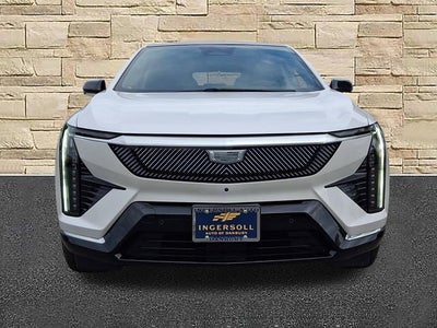 2025 Cadillac OPTIQ Luxury 2