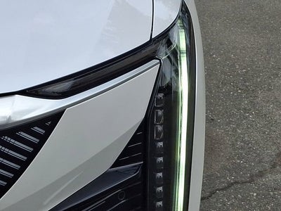 2025 Cadillac OPTIQ Luxury 2