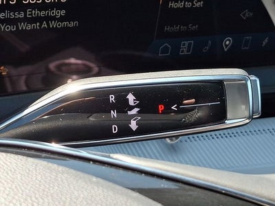 2025 Cadillac OPTIQ Luxury 2