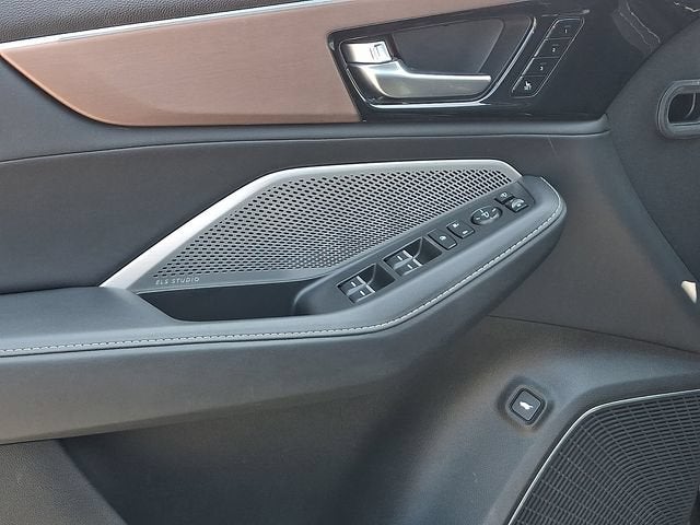 2022 Acura MDX w/Technology Package