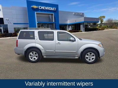 2011 Nissan Pathfinder SV