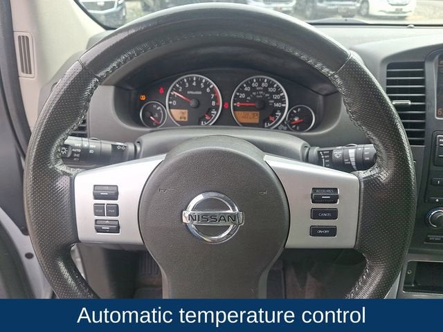2011 Nissan Pathfinder SV