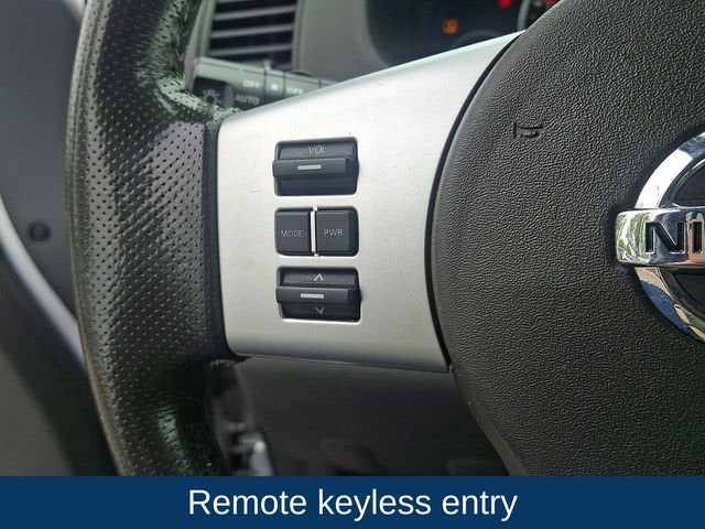 2011 Nissan Pathfinder SV